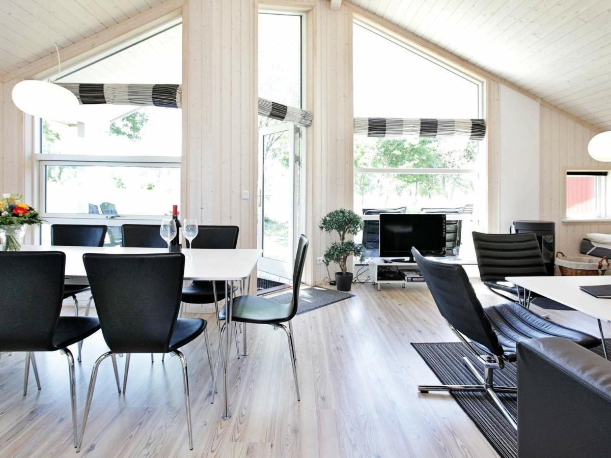 Three-Bedroom Holiday Home In Grossenbrode 1 Pokój zdjęcie
