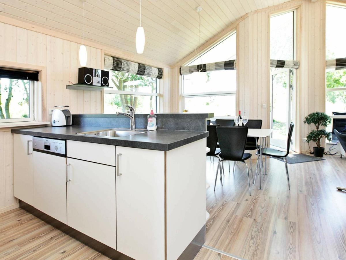 Three-Bedroom Holiday Home In Grossenbrode 1 Pokój zdjęcie